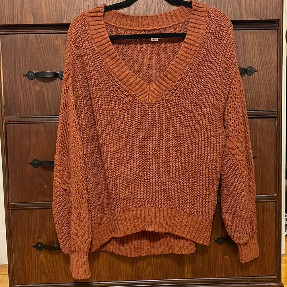American eagle burnt orange sweater